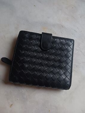 Bottega Venetta Black Woven Genuine Leather Biffold Wallet